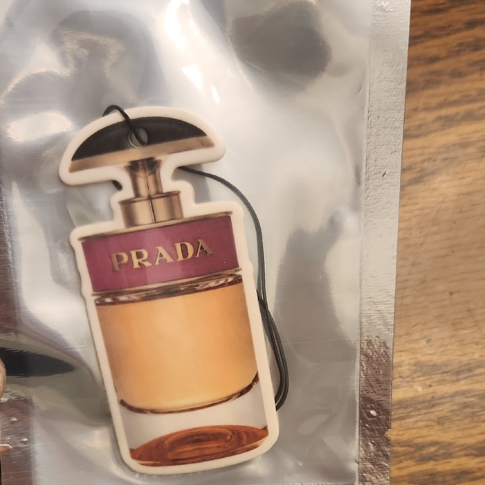 PRADA CANDY SCENTED AIR FRESHENER